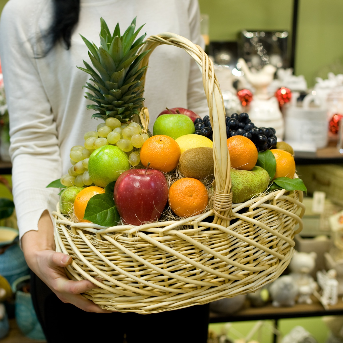 Корзина с фруктами "Витаминный подарок"